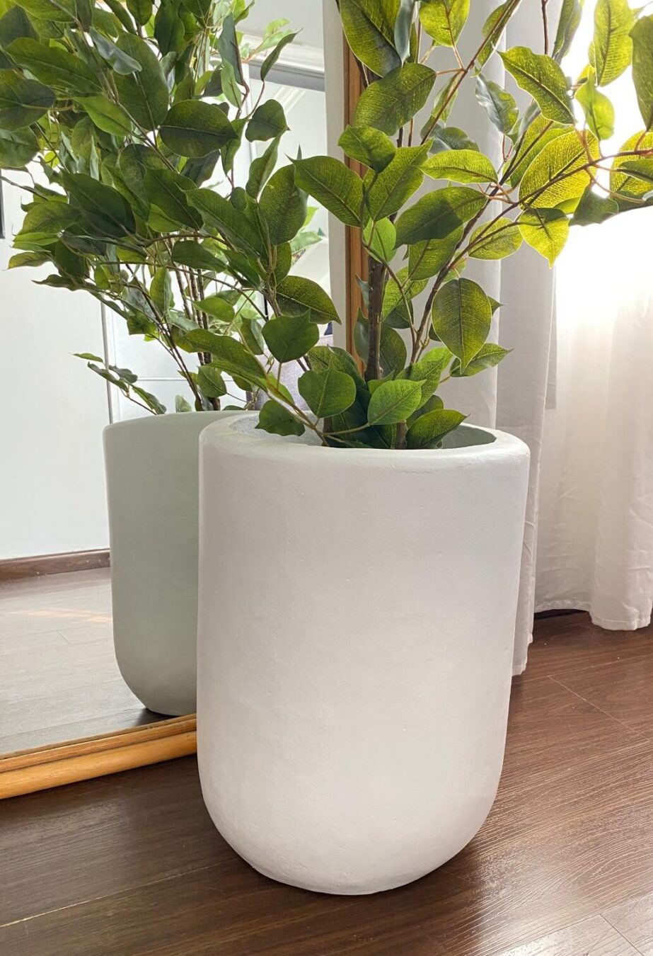 MUNA - Maceta fibrocemento laqueado - Medidas 40 H 30cm Ø - Color Blanco laca mate s/plato